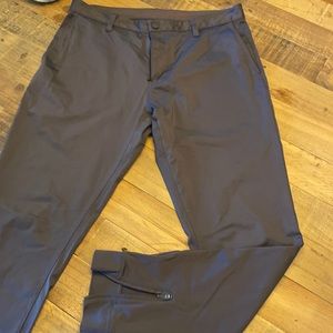 Rhone Commuter Jogger Size 32 Iron Color